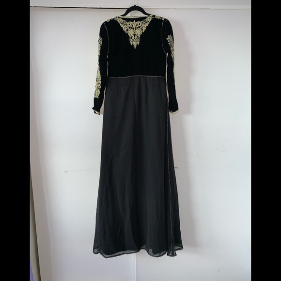 Black and gold Moroccan kaftan - Picture 3 of 6